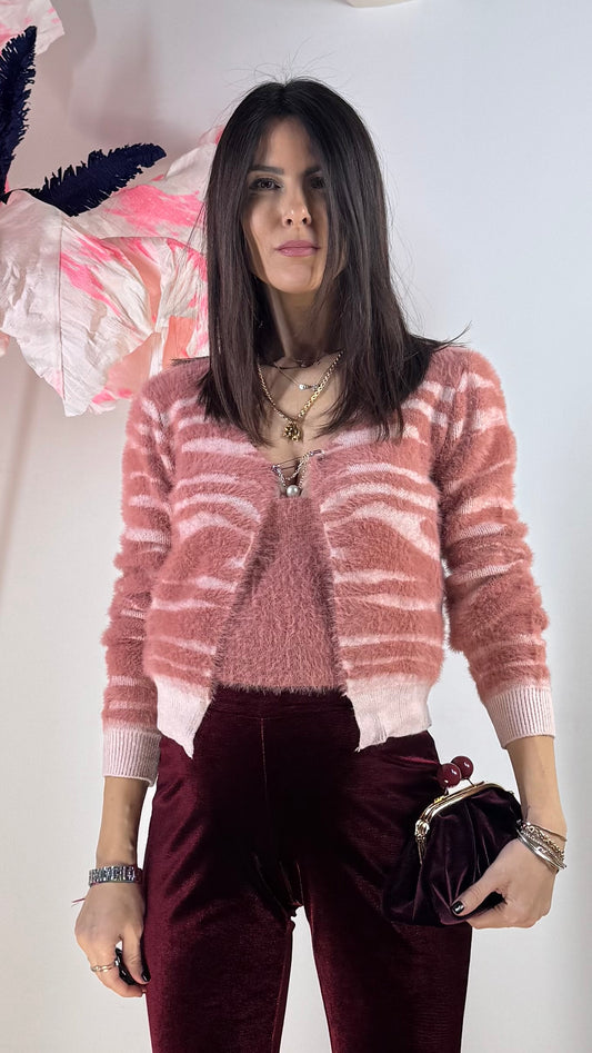 Twinset (top e cardigan con spilla)