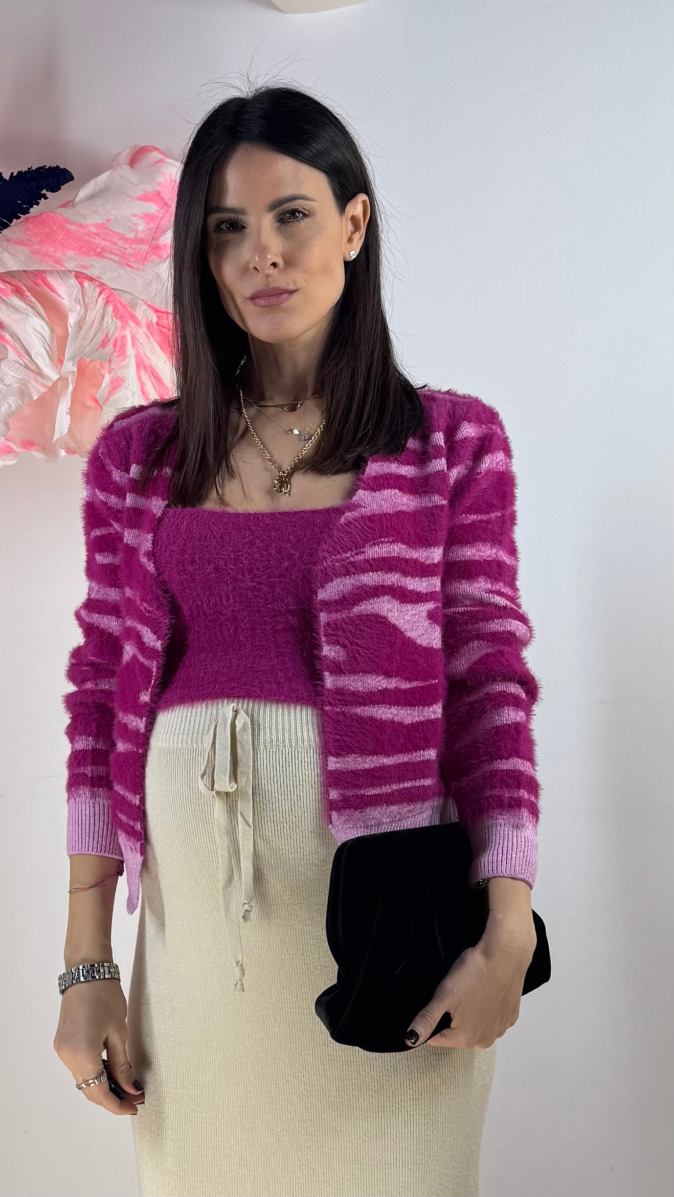 Twinset (top e cardigan con spilla)